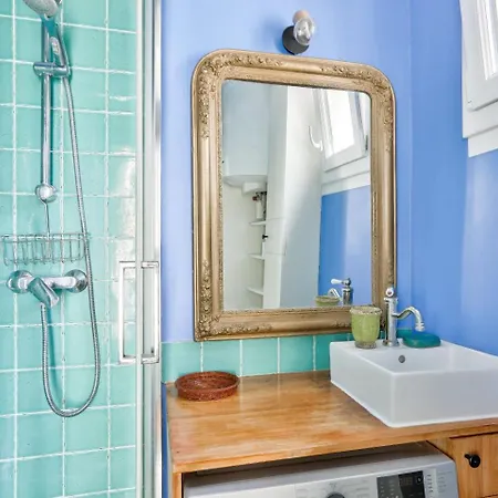 Lovely 1 Bedroom Flat Near Canal Saint Martin Paris